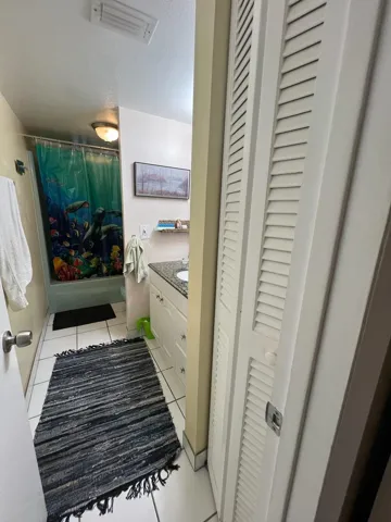 Master Bathroom[64]