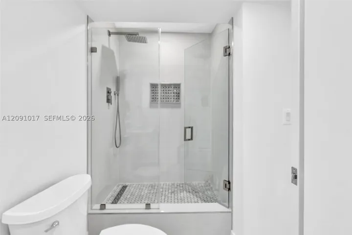 @nd full bath