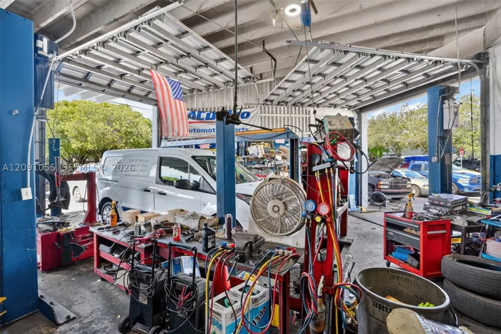 Garage
