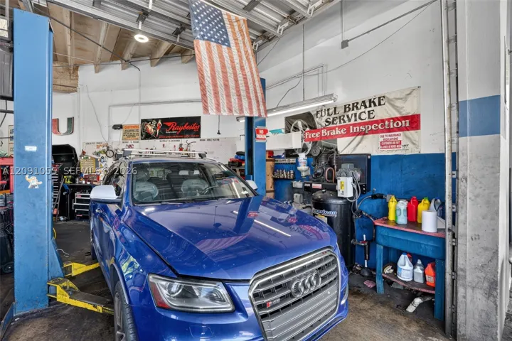Garage