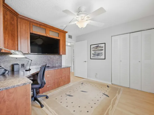 Guest Bedroom - Home Office