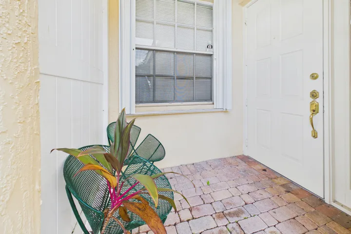 CAM06286G6-PR0040-STILL005