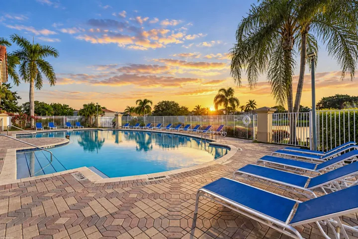 Grand Isles at Wellington Pool a AAP 202