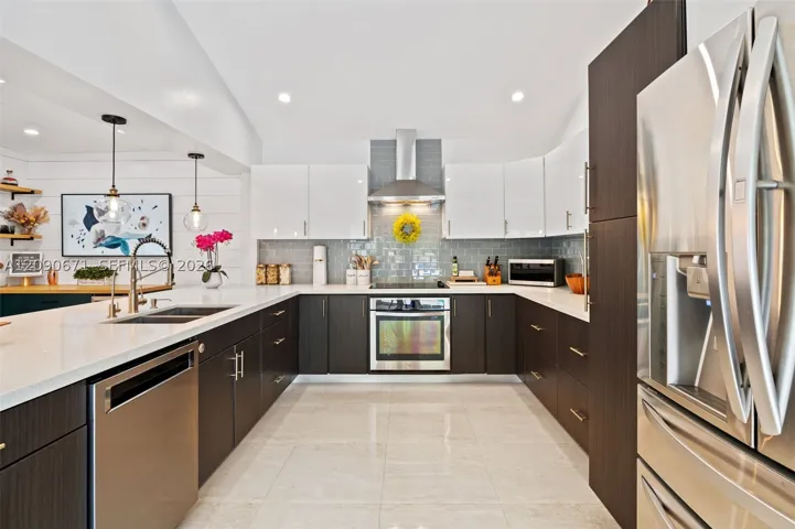 9970 Sw 132nd St, Miami, Florida 33176