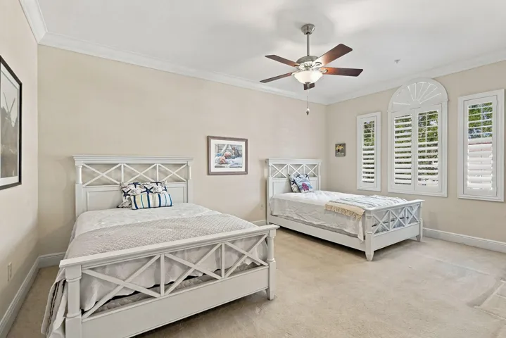 10_bedroom