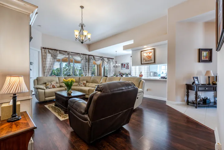8159 Nevis Pl-11