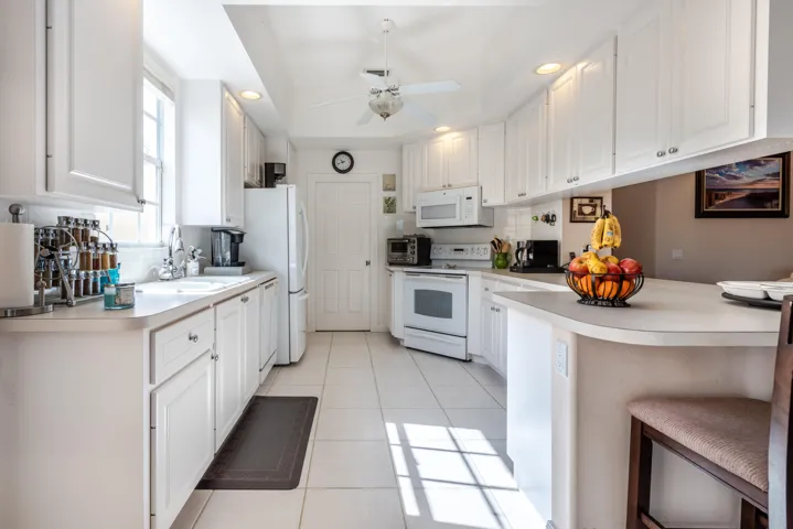 8159 Nevis Pl-14