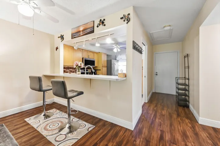 16 Dining area 01