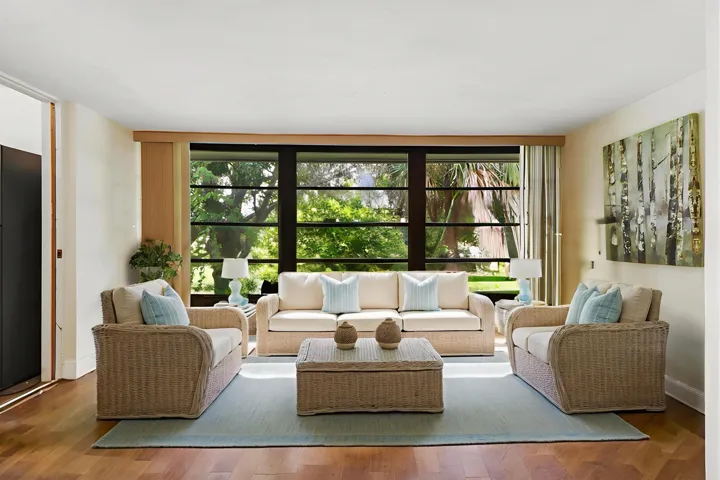 11-sunroom-01_decl_VS