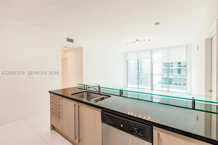 1111 Sw 1st Ave 3216, Miami, Florida 33130