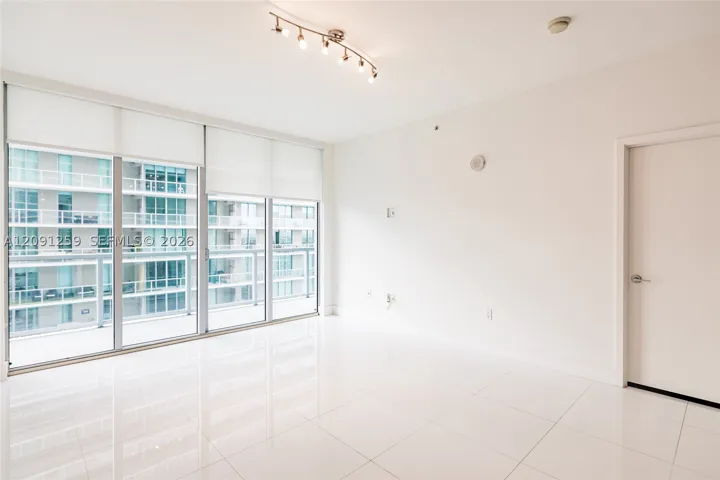 1111 Sw 1st Ave 3216, Miami, Florida 33130