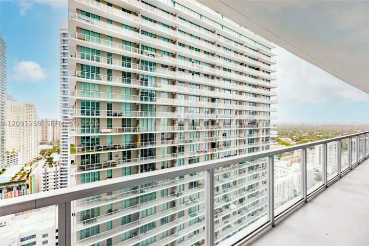1111 Sw 1st Ave 3216, Miami, Florida 33130