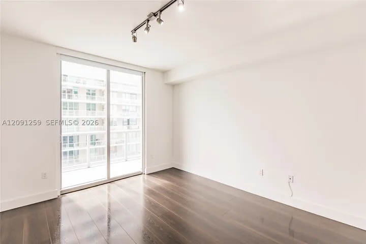 1111 Sw 1st Ave 3216, Miami, Florida 33130