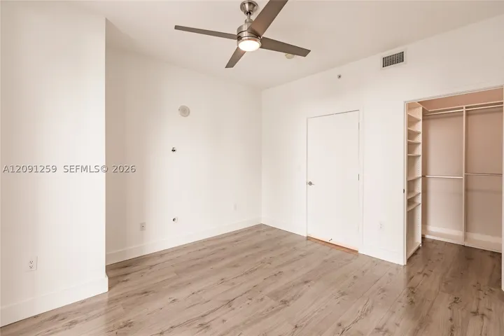 1111 Sw 1st Ave 3216, Miami, Florida 33130