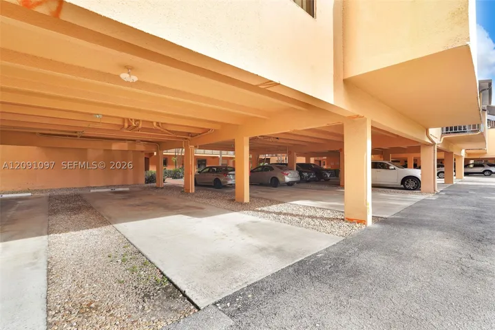 430 Commodore Dr 304, Plantation, Florida 33325