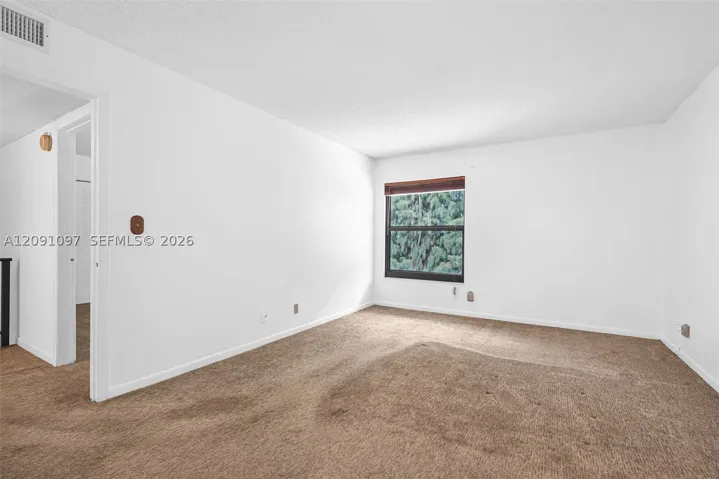 430 Commodore Dr 304, Plantation, Florida 33325