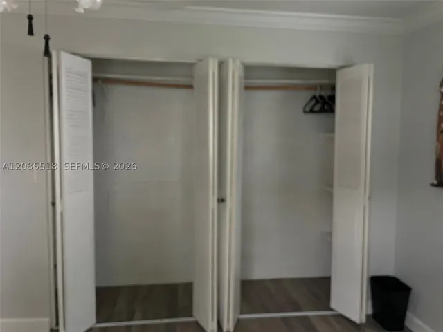 GUEST BEDROOM CLOSET