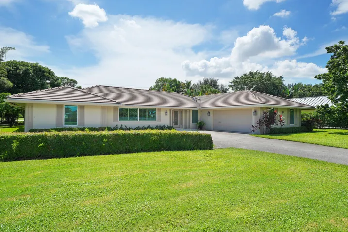 408 S. Country Club Dr.