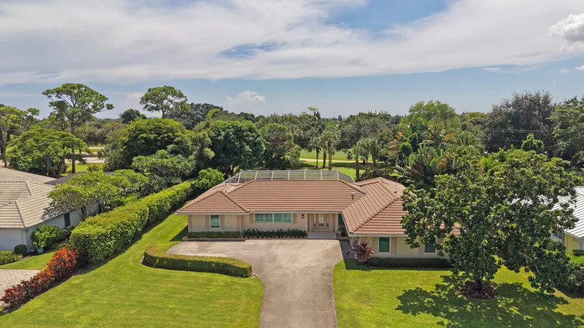 City of Atlantis Golf Course Home