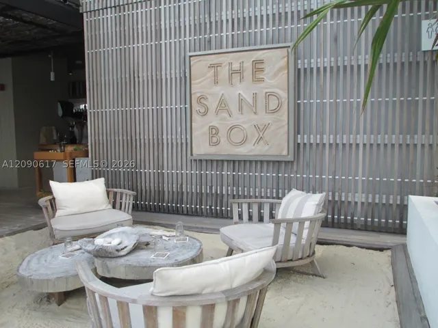 Sand Box dining poolside