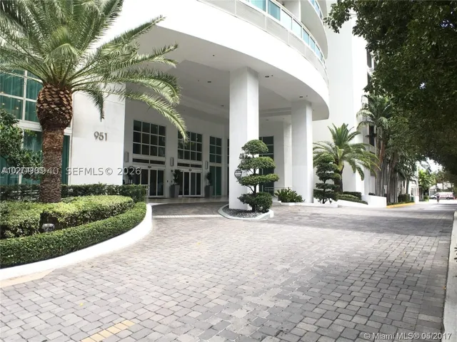951 Brickell Ave 1009, Miami, Florida 33131