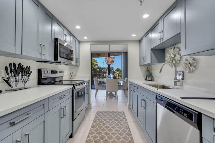 Kitchen 2