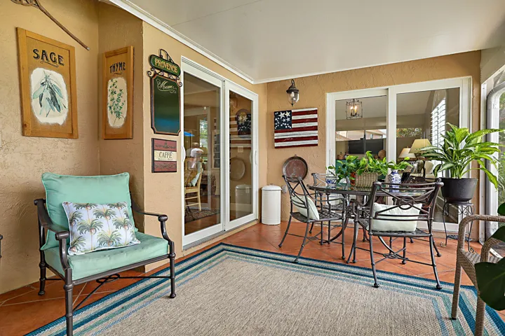 kitchen sliders offer outdoor dining
