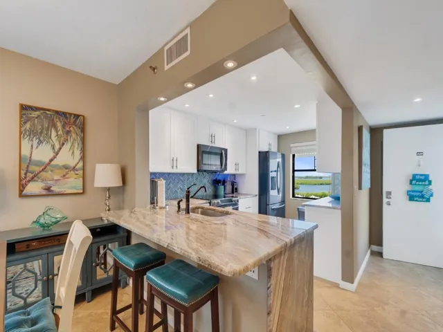Breakfast Bar