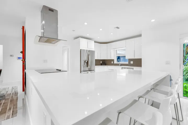 3759OaksClubhouseDr-PompanoBeach,Natalia