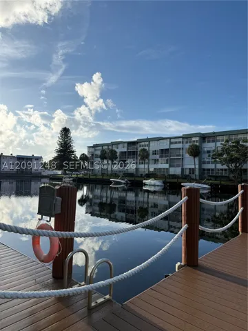 Dock
