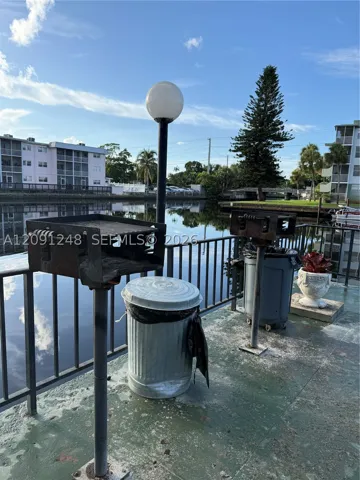 Dock