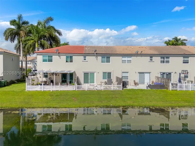 967 Ne 42nd Ave, Homestead, Florida 33033
