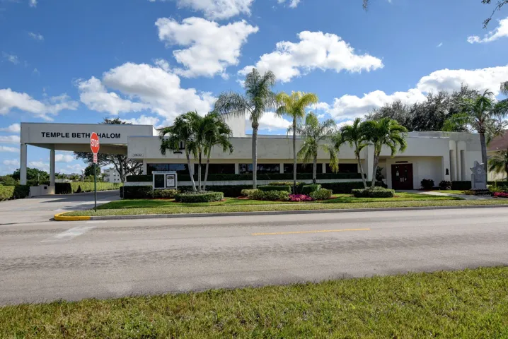41-web-or-mls-Century Village (5)
