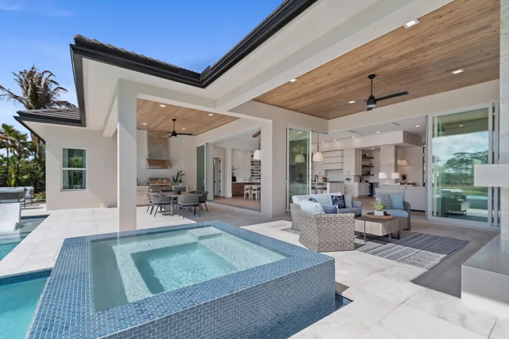 Spa / Lanai