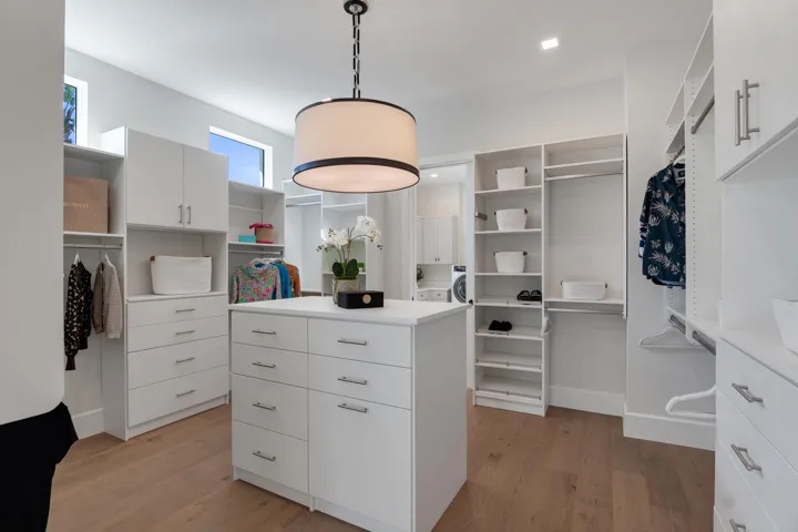 Owner's Walk In Closet