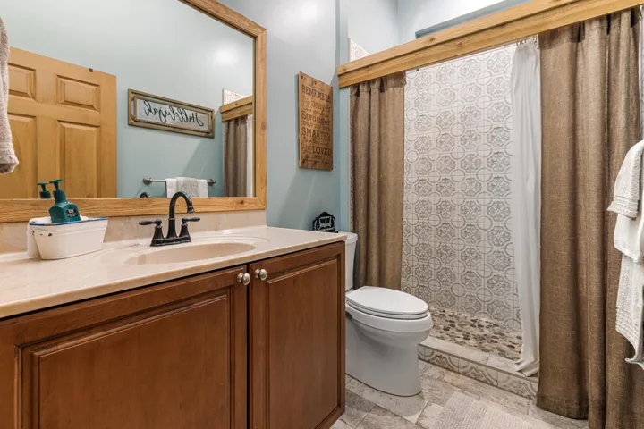 2ND BATHROOM