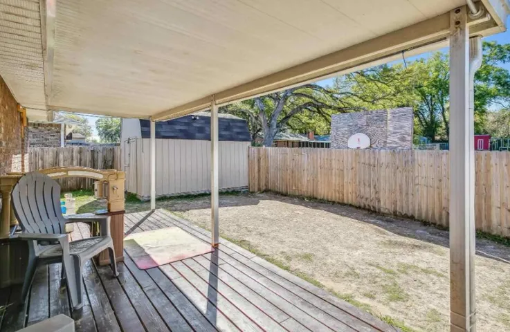 Listing Photos - Image - 6432 Sarasota S