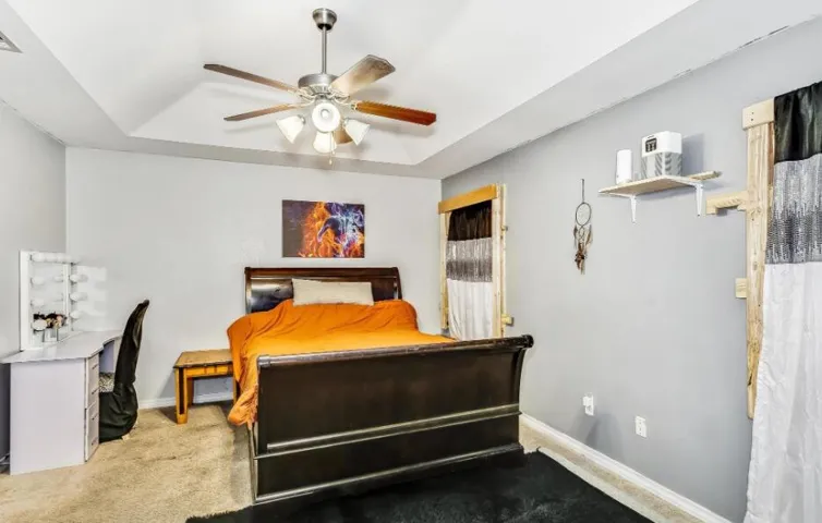 Listing Photos - Image - 6432 Sarasota S