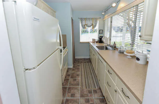 353 US1 Apt A108 Jupiter FL-small-010-02