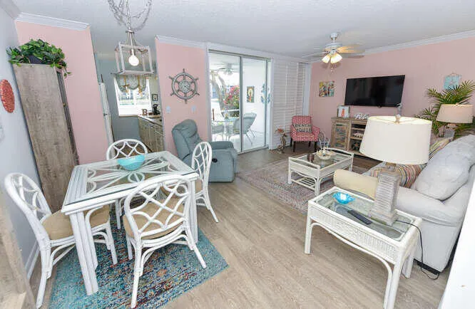 353 US1 Apt A108 Jupiter FL-small-018-02
