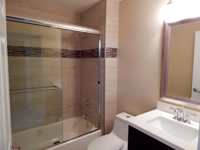 Bathroom 1st floor