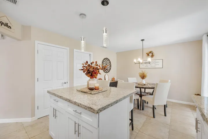 10961 Nw 12th Dr_012