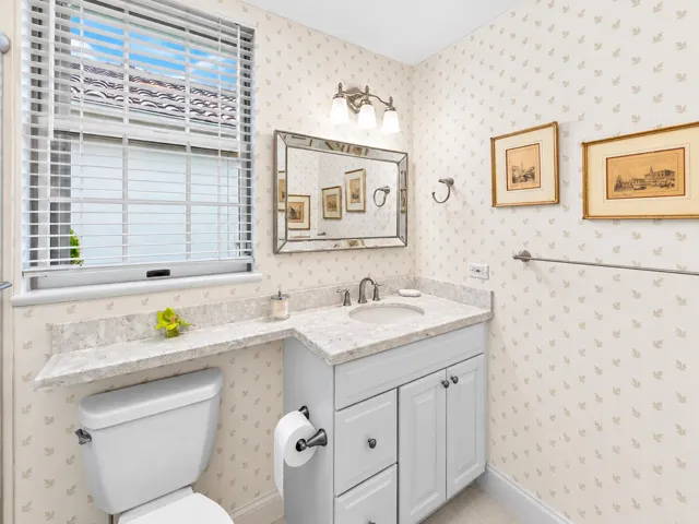 2nd Bathroom