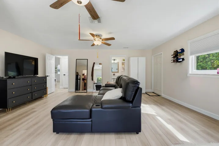 Block_Realty_123_007
