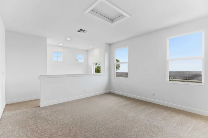150_SE_Cortile_Ave_vacant-18