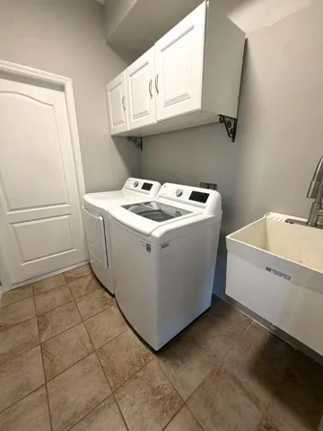 laundry wet room