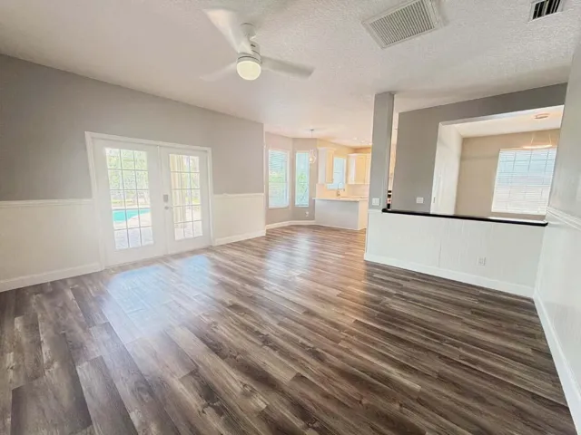 familyroom view 2