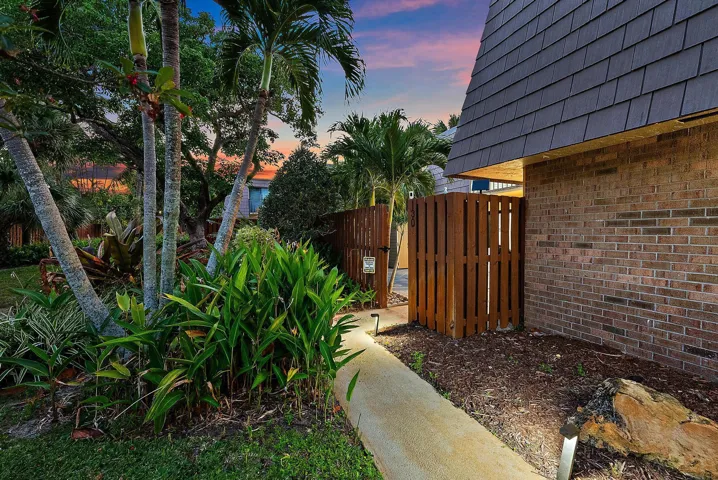 130 Ocean Cove Dr-38