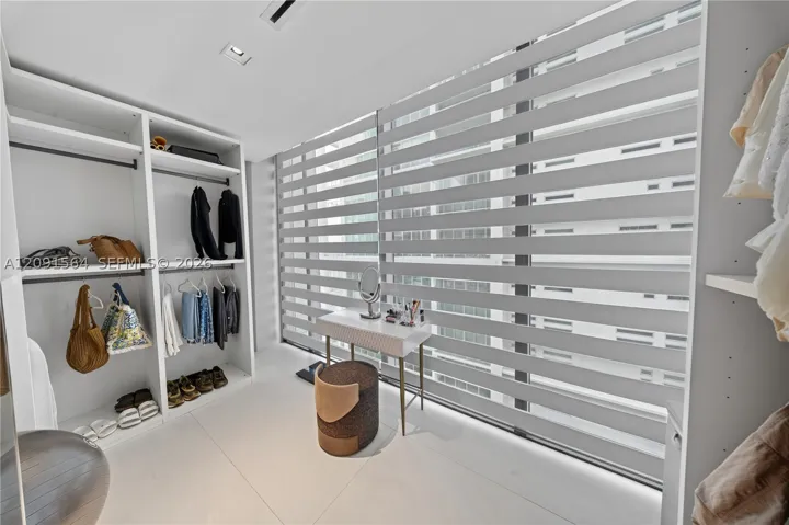 Walk-In Closets