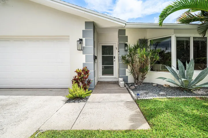 007-1029WestPalmettoParkRoad-BocaRaton-F